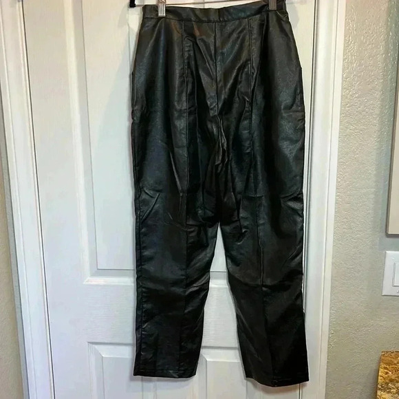 EUC Princess Polly Black High Waisted Encore Straight Leg Faux Leather Pants 6 - Picture 5 of 12